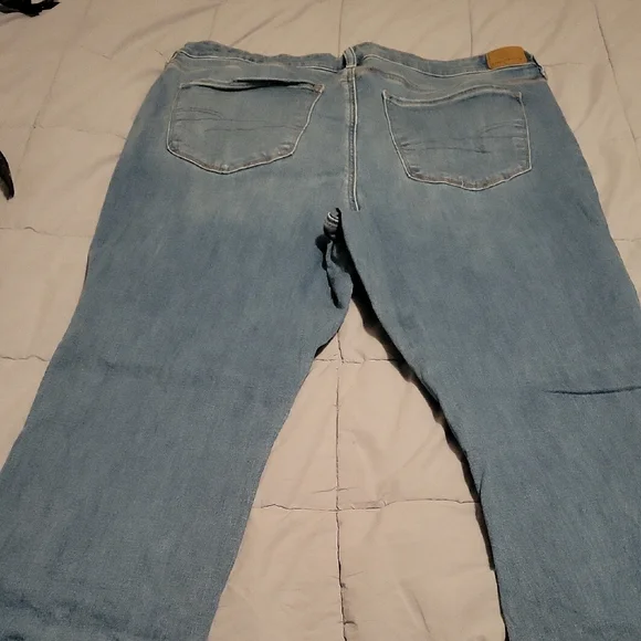 American Eagle Blue Jeans - Picture 2 of 3